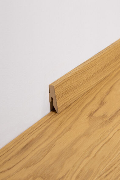 Novafloor PK 3 Tammi Natural Wood öljyvahattu jalkalista