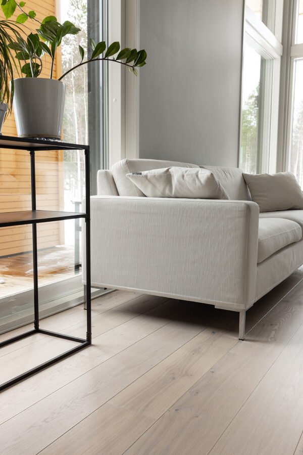 Novafloor PD 200 Tammi Rustic Polar White 1-sauva öljyvahattu & harjattu parketti - Image 6
