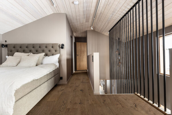 Novafloor PD 200 Tammi Rustic Light Chocolate 1-sauva öljyvahattu & harjattu parketti - Image 2