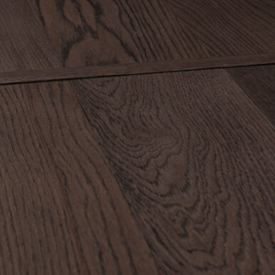 Novafloor Ek Dark Chocolate oljevaxat sömlöst golv