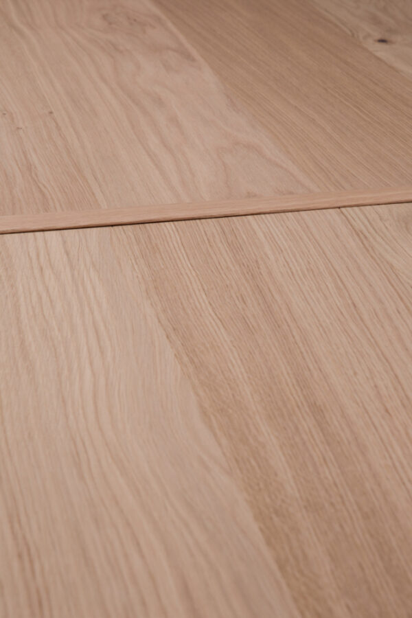 Novafloor Tammi Pure Wood öljyvahattu saumalista