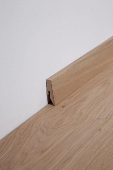 Novafloor PK 3 Tammi Pure Wood öljyvahattu jalkalista