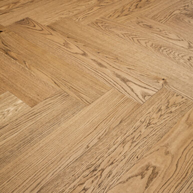 Trinity Harmony Ek Natural Wood Fiskbensmönstrad oljad och borstad parkett