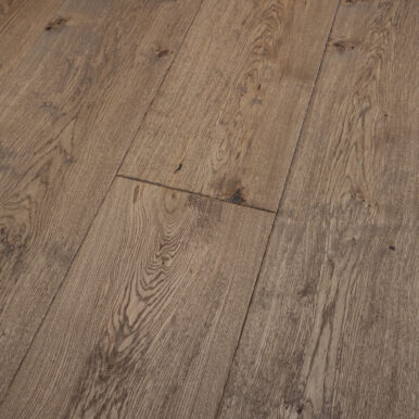 Trinity Origin 260 Ek Antique Brown plankgolv handsnidat och oljevaxat