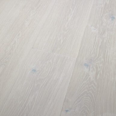 Trinity Origin 260 Ek Snow White plankgolv handsnidat och oljevaxat